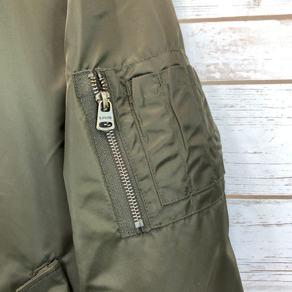 Levi's Men's Ma-1 Flight Jacket - Picture 3 of 6